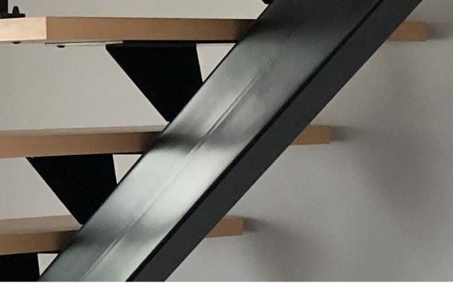 Escalier bois-métal – La Roche Clermault 2020